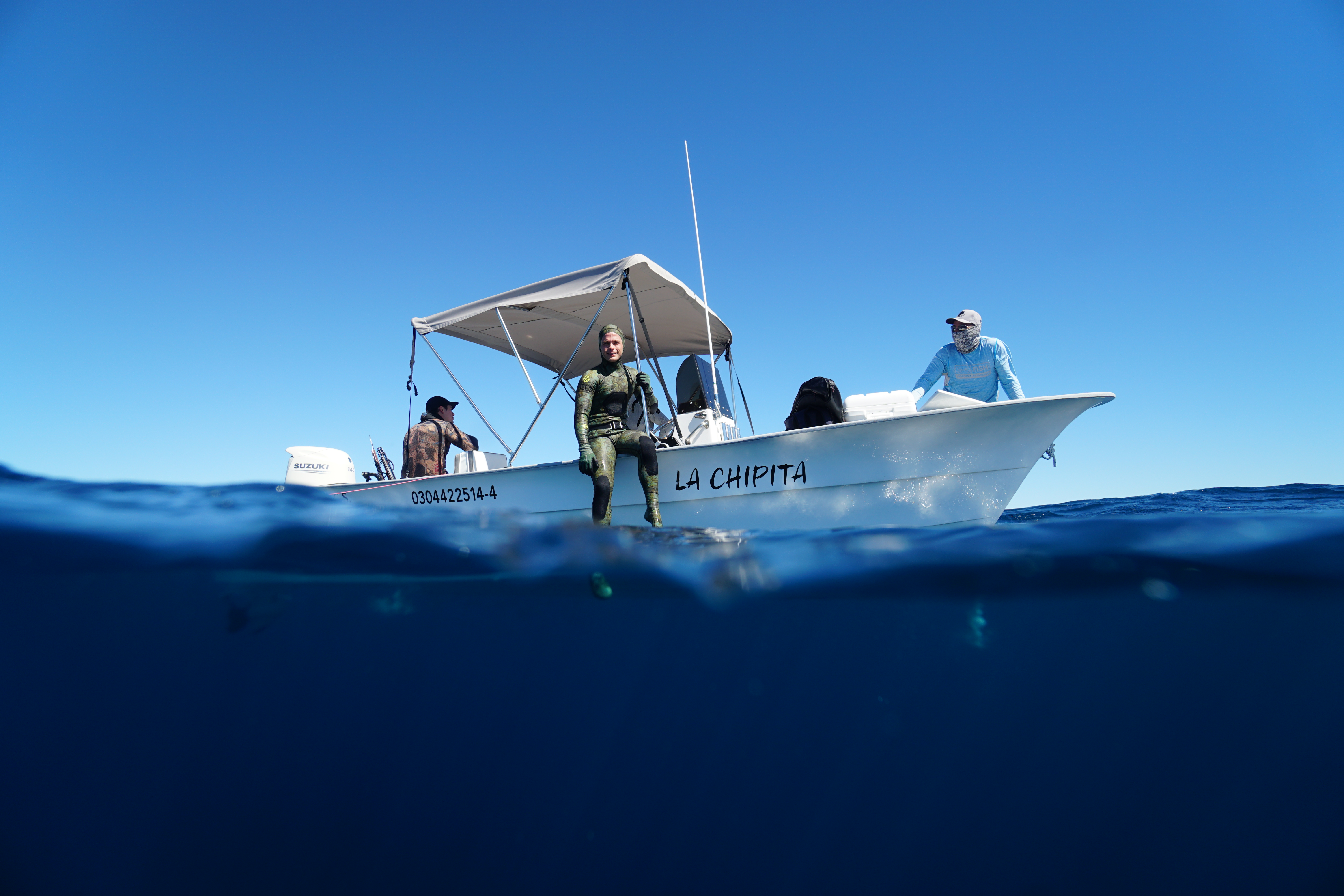 Panga privada en La Paz – La Chipita 23’