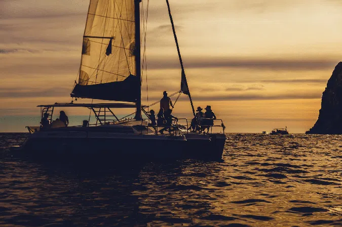 El Atardecer Catamaran - Cabo